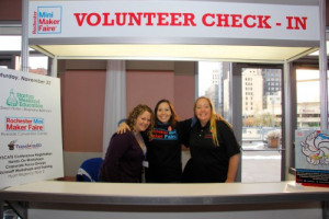 10453066_750635391641128_43116542063901954_o